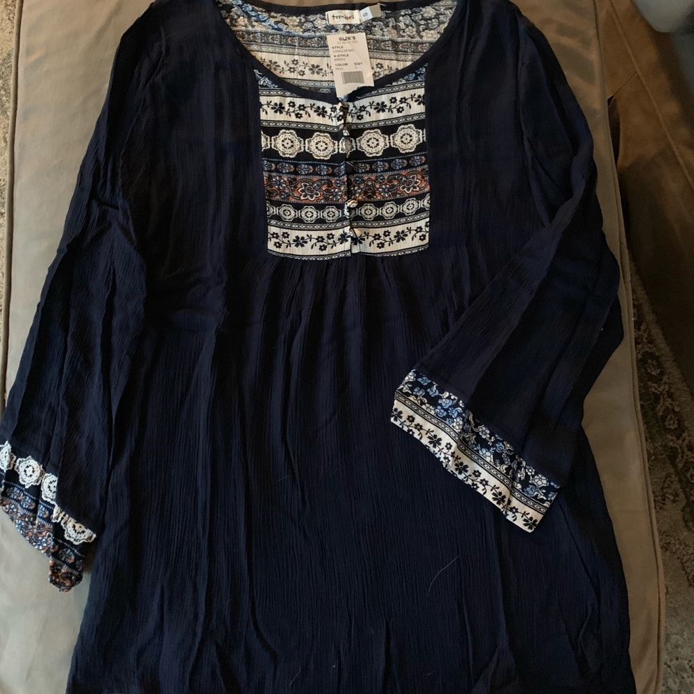 Glik shirt new with tags